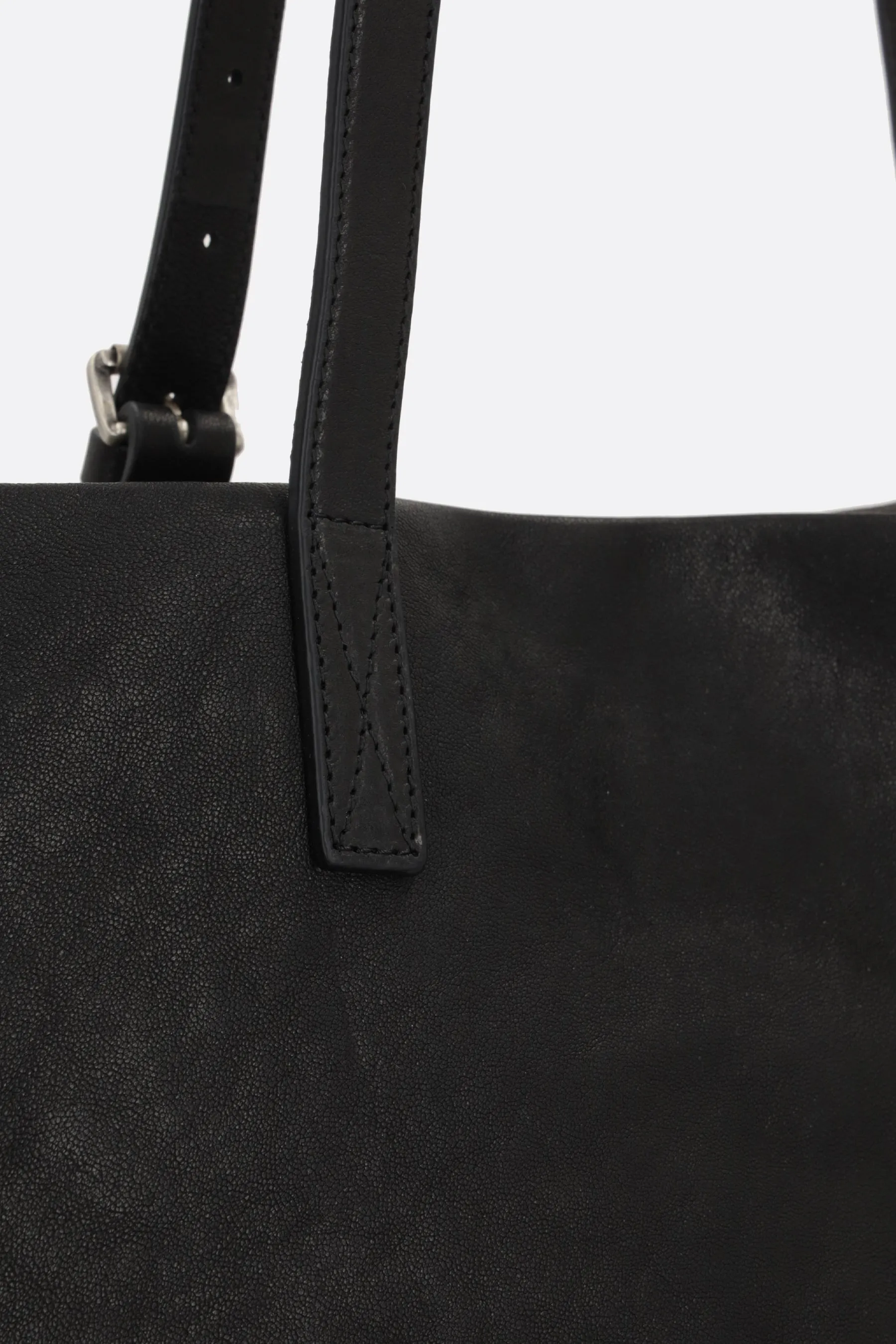 Bes tote in smooth grained leather