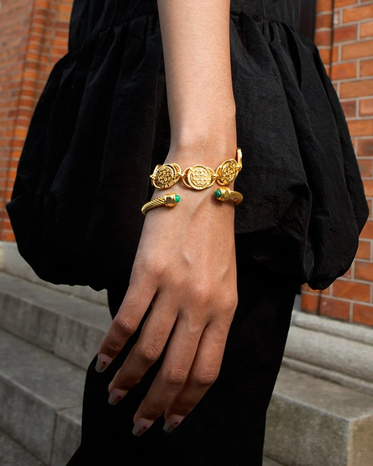 Golden Hojas Bracelet