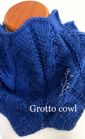 Grotto cowl, knit kit