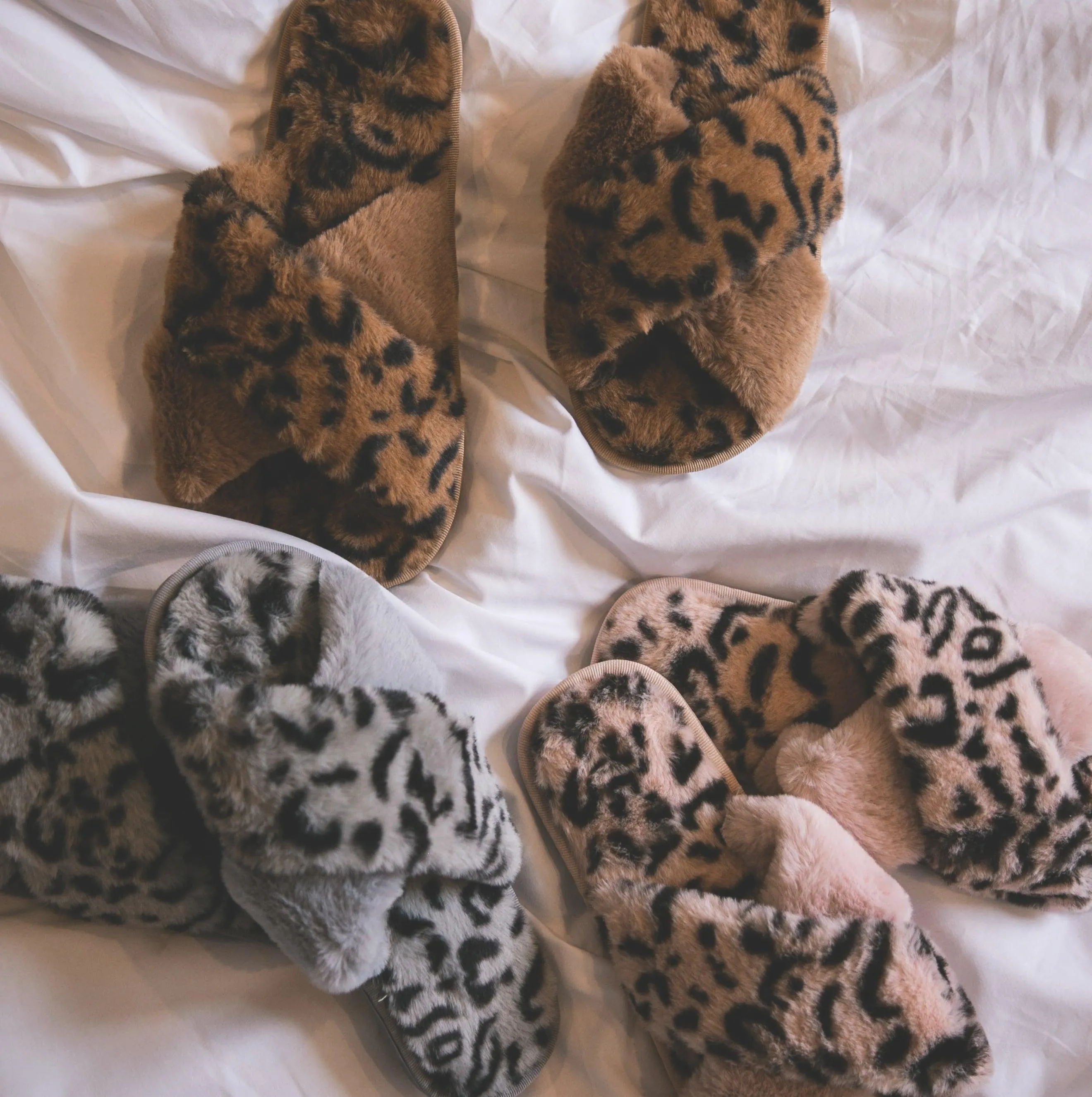 Noelle Leopard Print Slippers - Grey